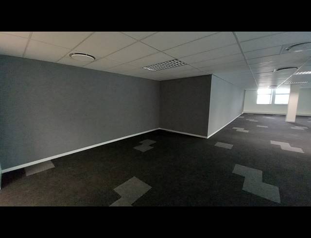 185M² OFFICE TO LET IN BRYANSTON